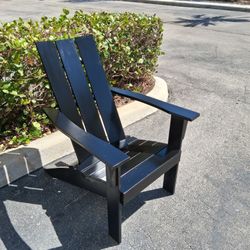 Outdoor Chair (like new)