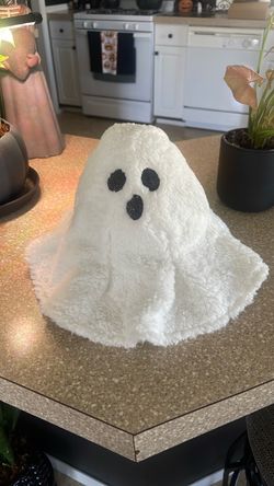 Halloween Sherpa Ghost