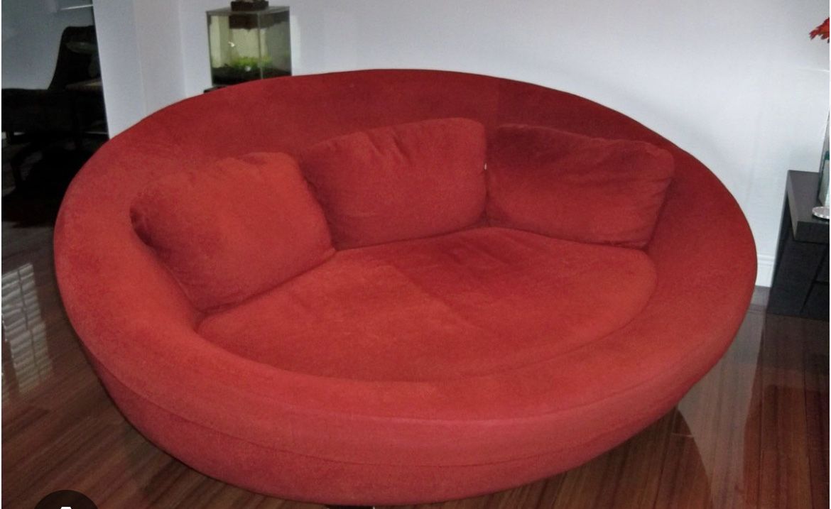 Red Oval Couch! 