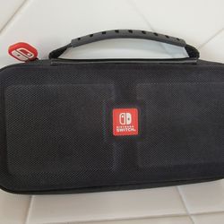 Nintendo Switch 2 Game Traveler Deluxe Travel Case 