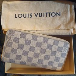 Authentic Louis Vuitton Wallet In Original Box And Dust Bag