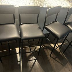 4 Bar Stools
