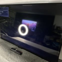 SAMSUNG 40’ inch TV