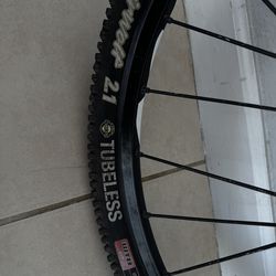Tire Bicycle . Tubuless 26X2.1 . Used In Good Condition