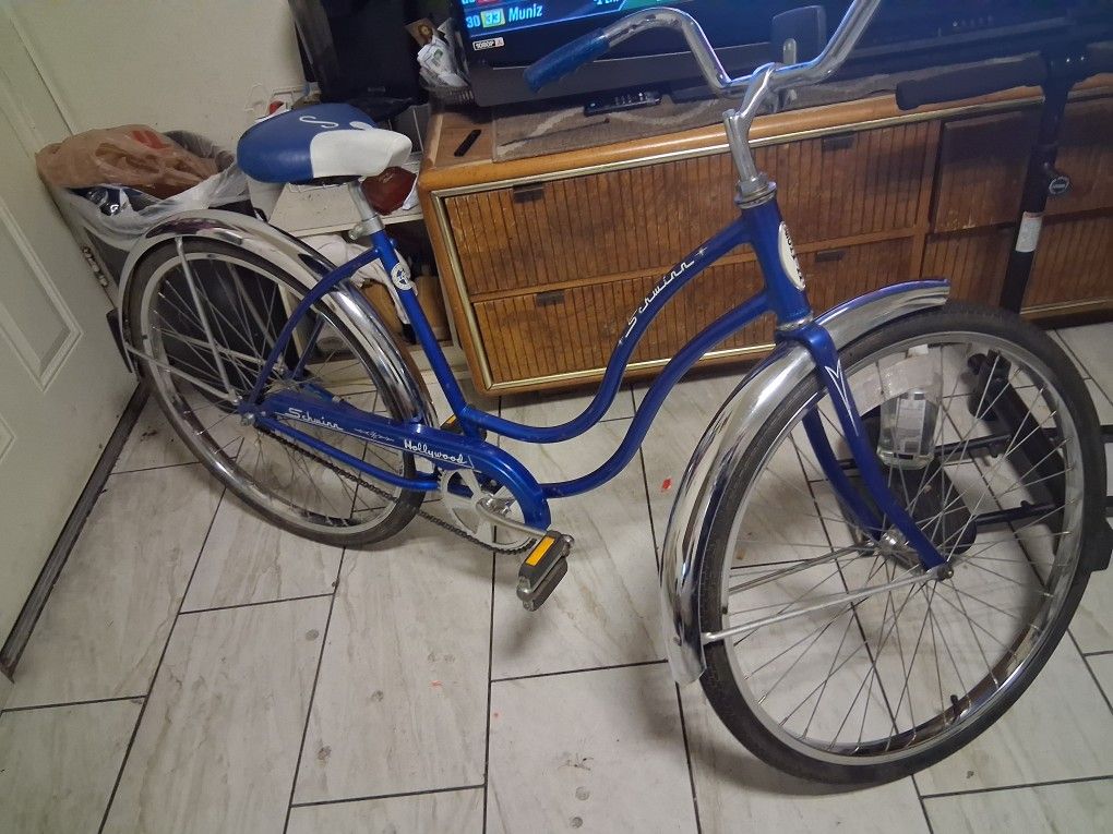 Vintage Schwinn Bike