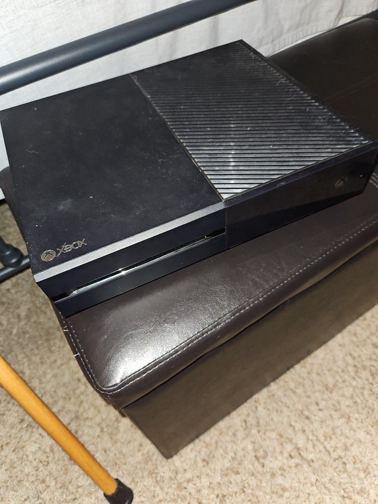 Xbox One For Parts (Stuck In Updates)