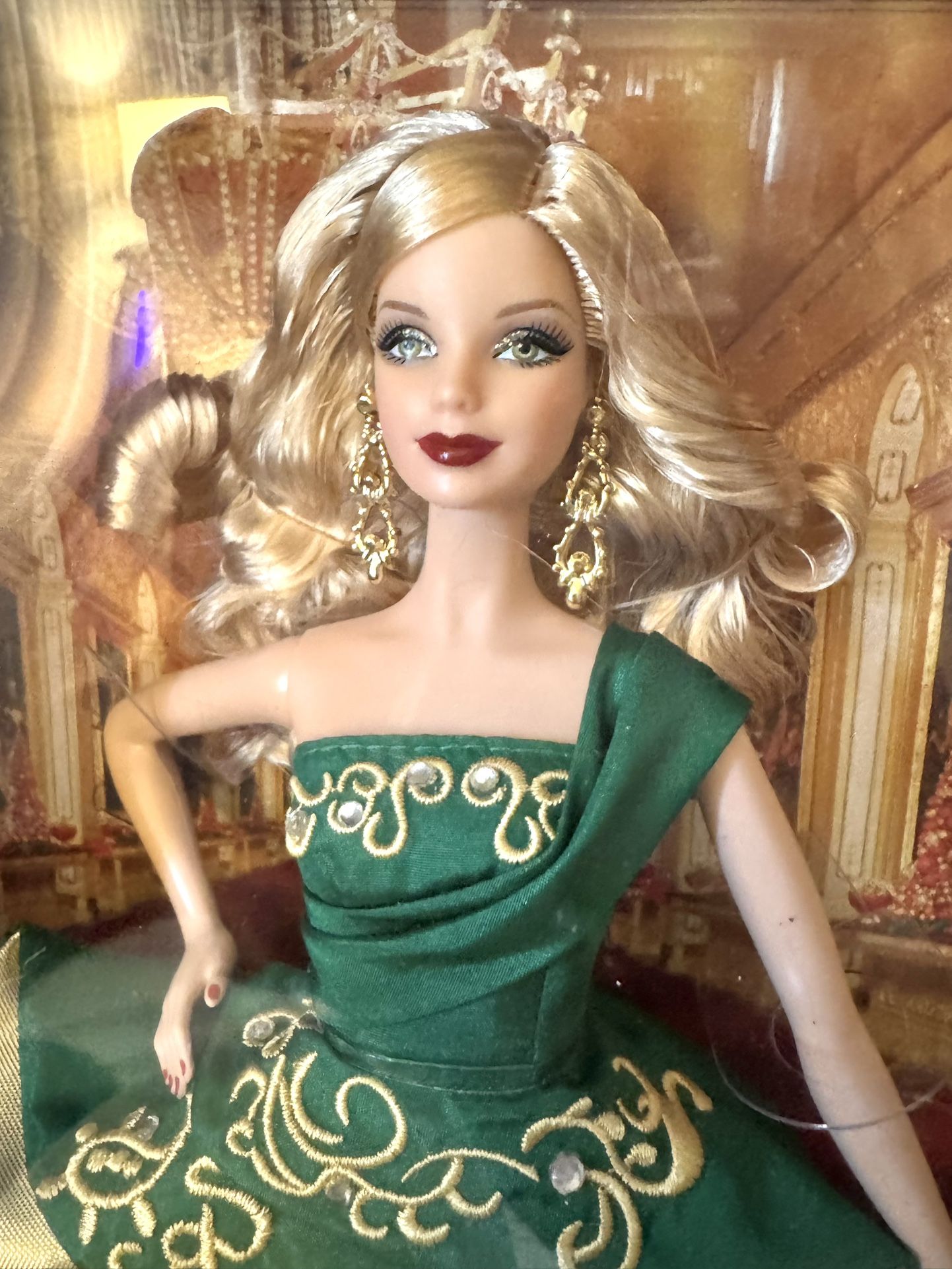 Holiday 2011 Barbie (Never opened)
