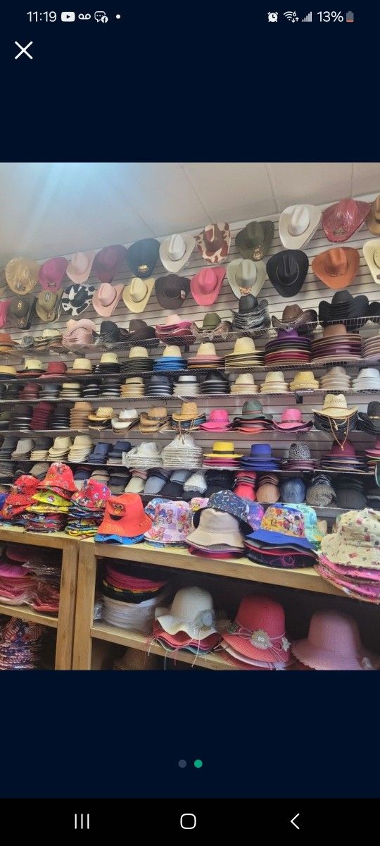 Hats / Buckets Hats/ Beannies /scarfs