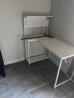 L shaped desk