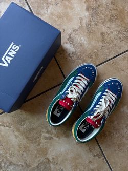 Yacht Club Pearlized Vans Size 8