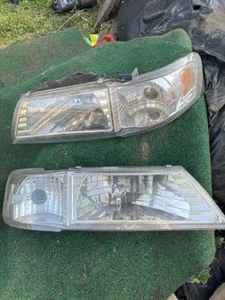 Nissan Sentra Headlights