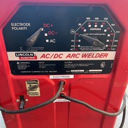Lincoln Electric 225Ac/125Dc Arc Welder 