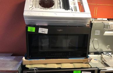 Brand New Whirlpool 1.9 cu. ft. Smart Over the Range Convection Microwave in Fingerprint Resistant Black Stainless P XXV