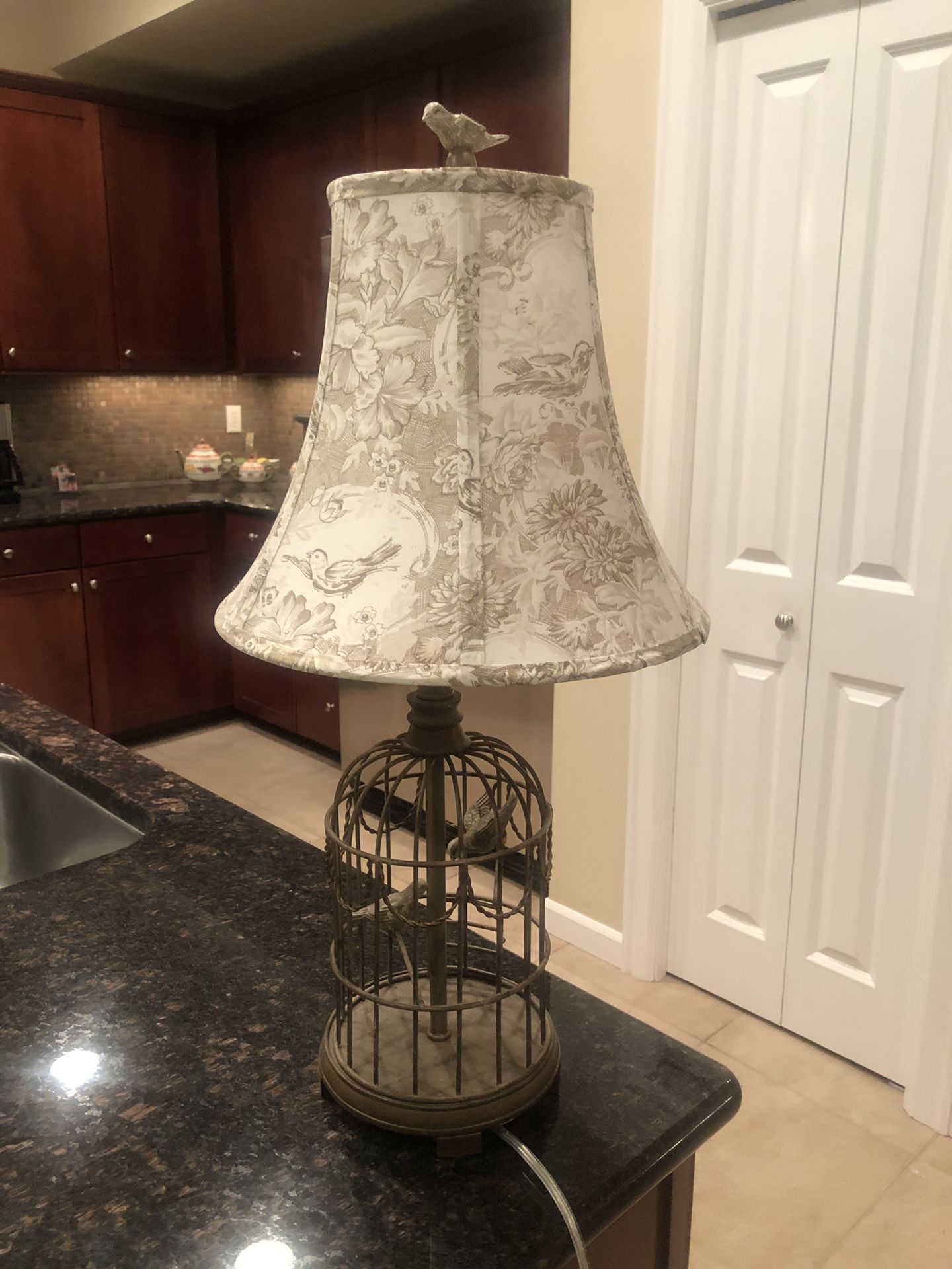 Cute bird lamp!