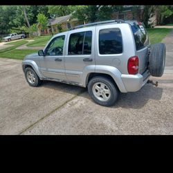 2005 JEEP LIBERTY