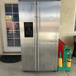 Monogram Refrigerator 