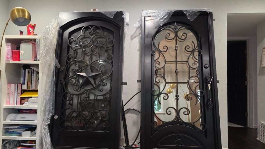 Steel Doors 36x80 Standard Ritgh And Left Swing , Full Insulated, Keys , Weather Strips Ready To Install.