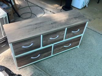 5 Drawers Dresser