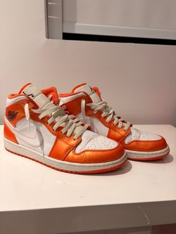 Air Jordan 1 Mid Sneakers – White/Orange