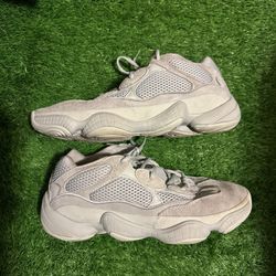 Yeezy 500 Salt size 11.5