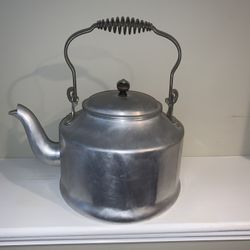 Vintage tea Pot