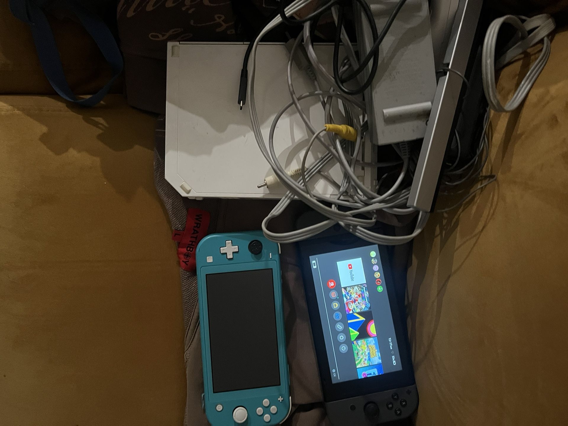 Two Nintendo Switches And Wii ! Looking For Trade For Xbox Series S