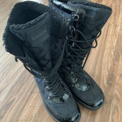 Coach Peggey Black Lace Up Snow Boots 9.5