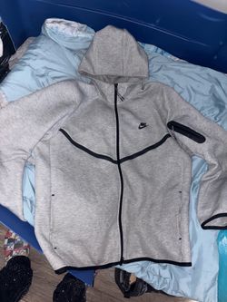 Brand new grey Nike tech xl fits large