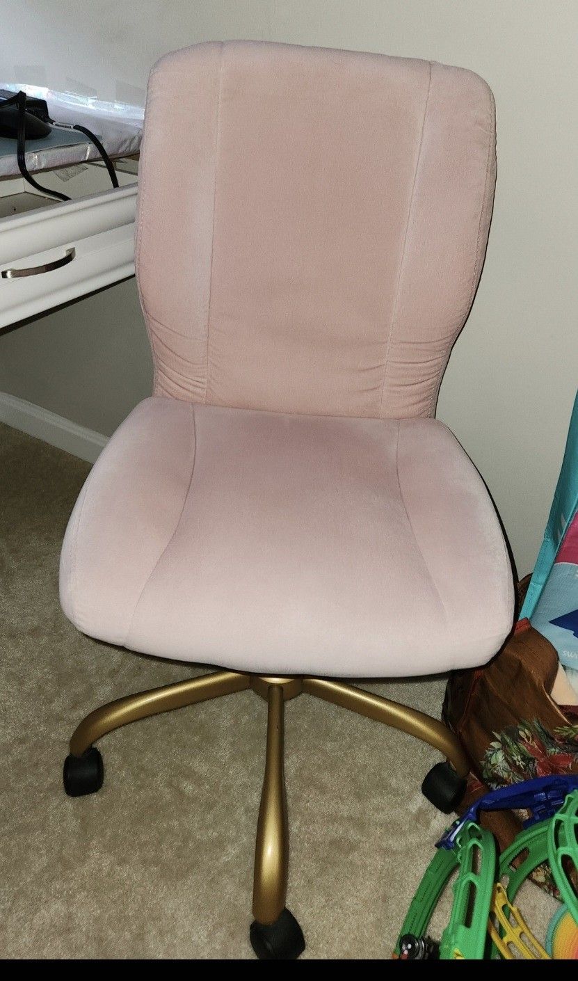 Pink Velvet Desk Chair