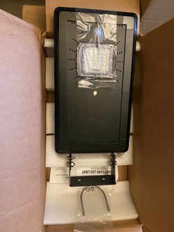 Solar lamp 20 watts New in box