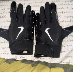 FOR PICK UP ONLY Nike football gloves
