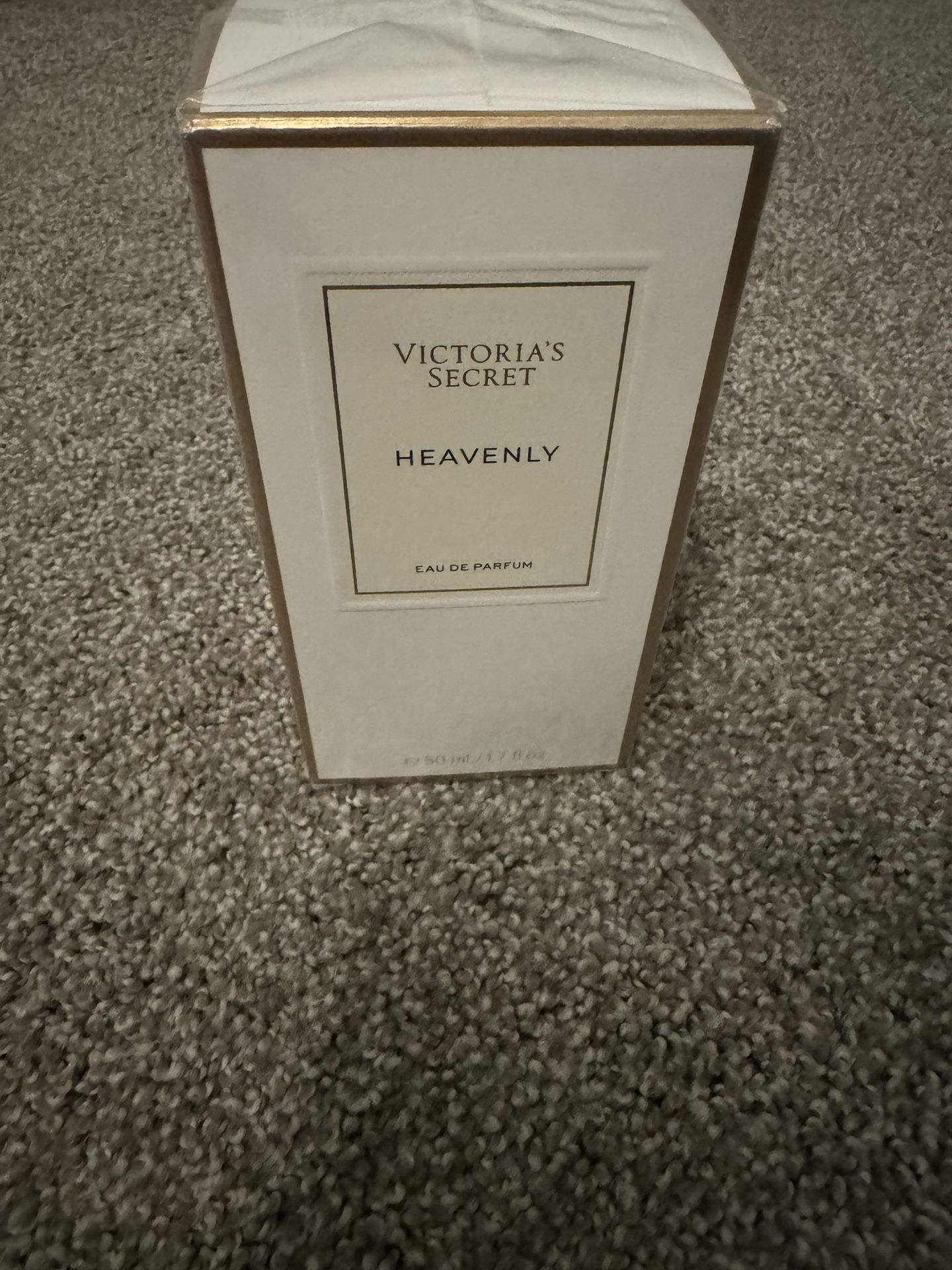 Victoria’s Secret Heavenly Eau de Parfum 1.7oz.