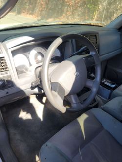 Dodge dakota 2004