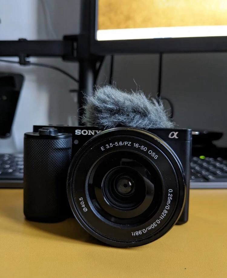 Sony ZV-E10 Vlog camera