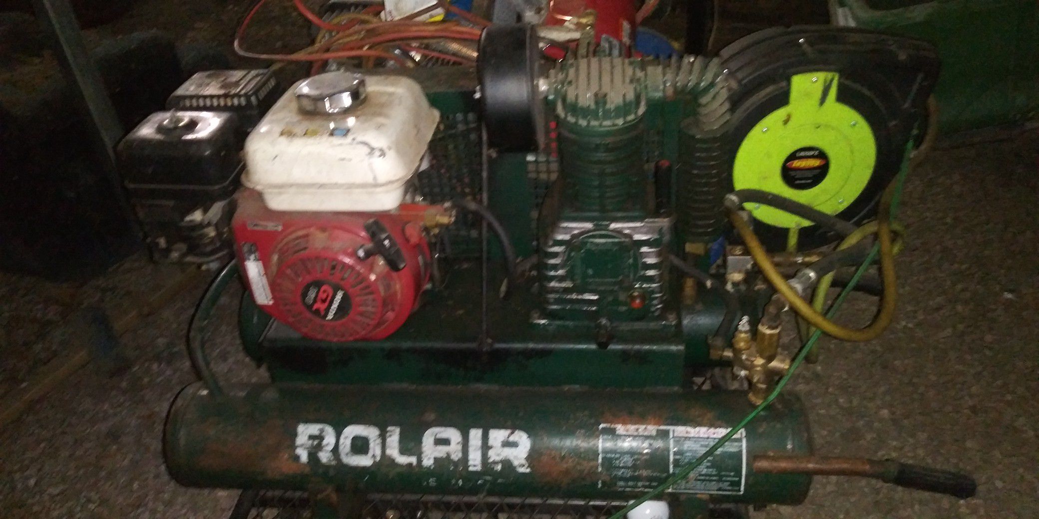Gas powered air compressor with hose $140