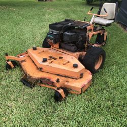 3-wheel SCAG STHM 22hp 51” 3-blade Cut Deck