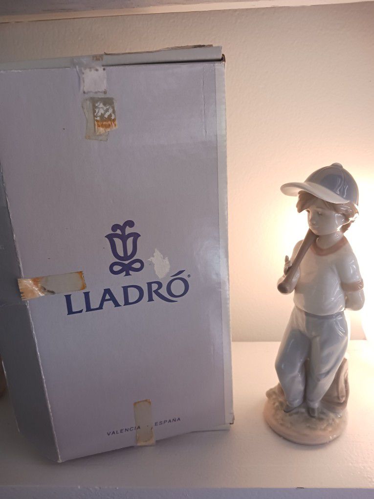 "Ready To Play " LLADRO