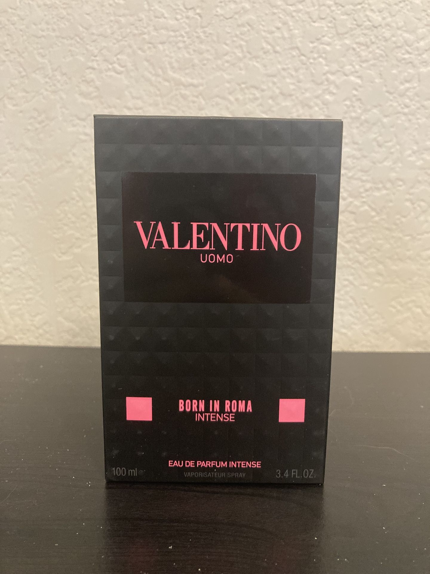 valentino uomo born in roma intense