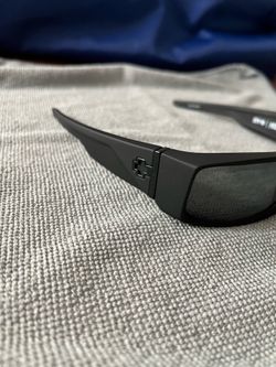 NEW Spy Hielo MATTE BLACK Polarized lens Sunglasses - New With Pouch