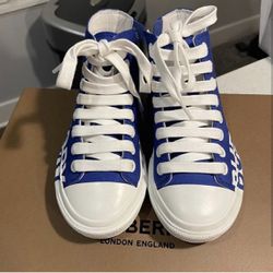 Kids Burberry Shoes Size 9.5 