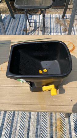 Seed spreader
