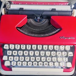 Fire Engine Red Olympia Splendid Italic Typewriter