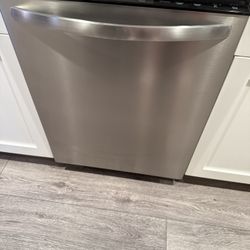 Frigidaire Dishwasher 