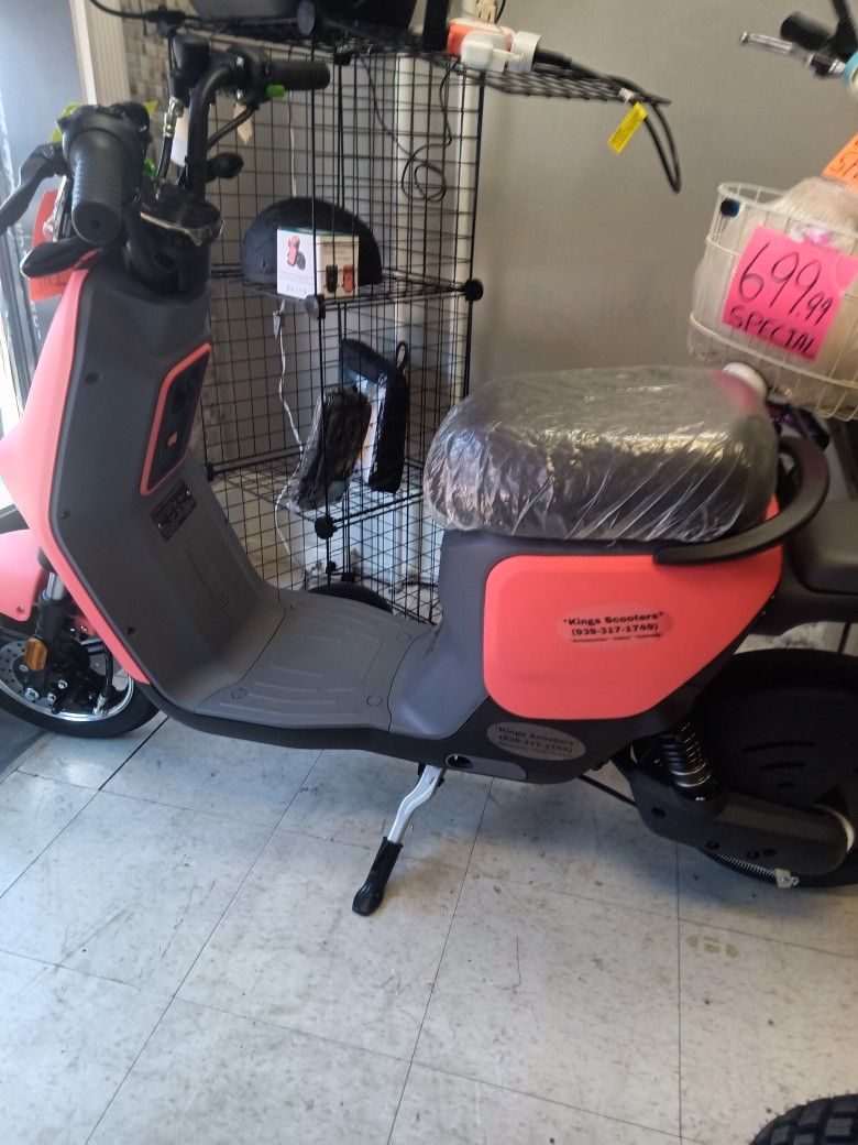 Electric Scooter & 33 mph & Alarm & New