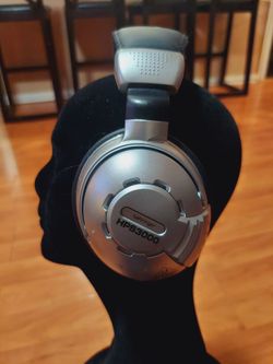 Behringer HPS3000 Studio Headphones