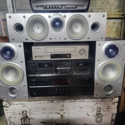 Kenwood Cassette Yamaha reciever RX-V477