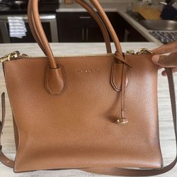 Michael Kors Mercer tote bag. 