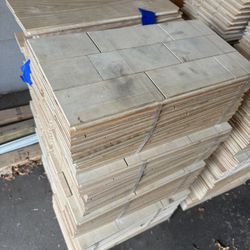 500 Sq Feet Worth Of Wood Flooring 