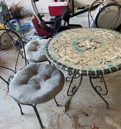 Patio table