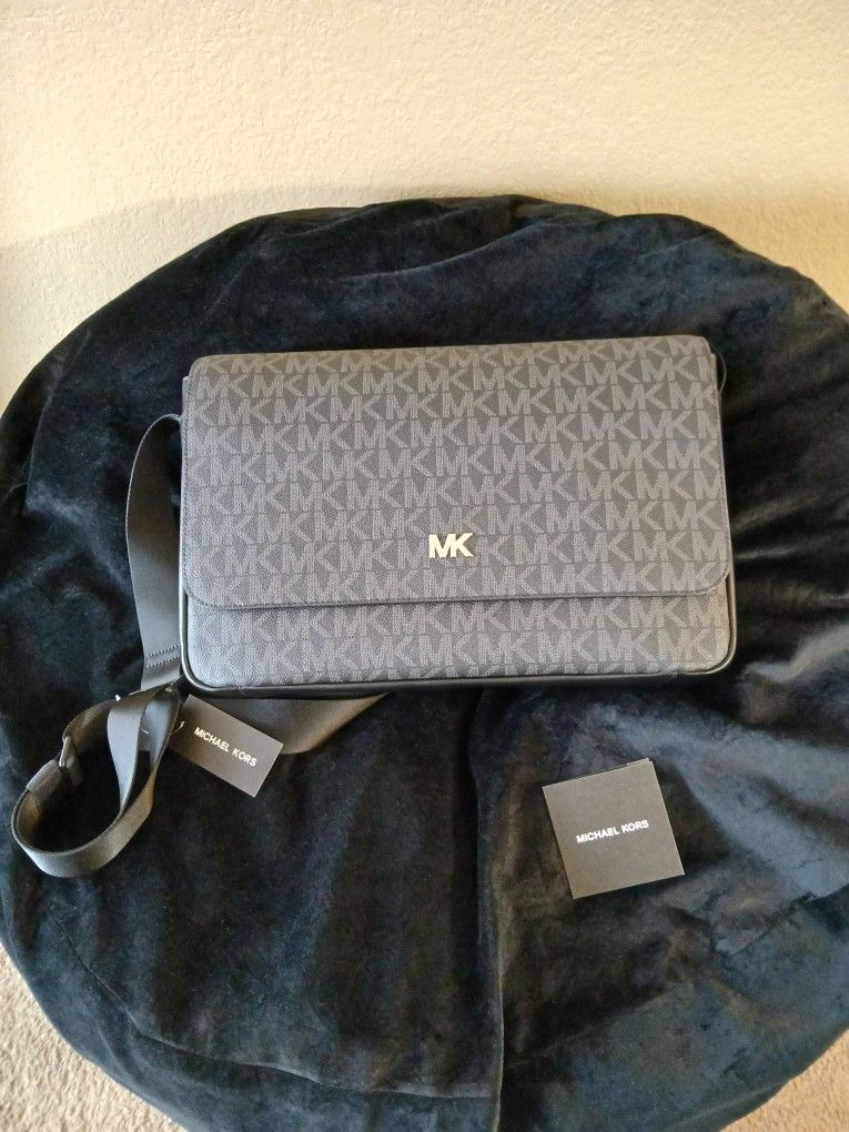 Michael Kors Logo satchel handbags